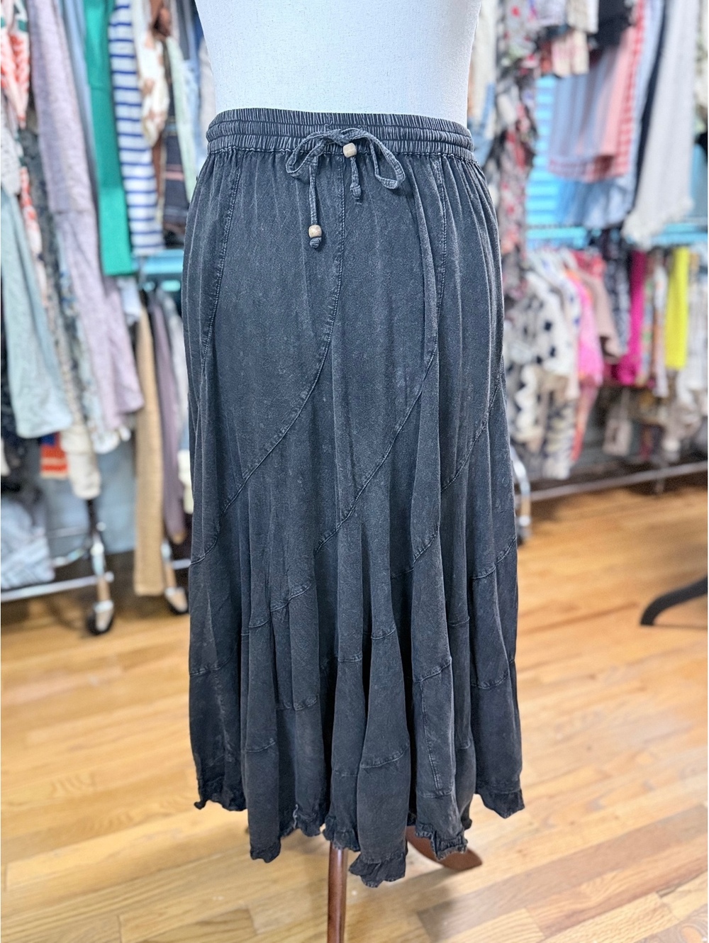 YOUNG THREADS Charcoal Boho Asymmetrical Mid Length Skirt NWT XL